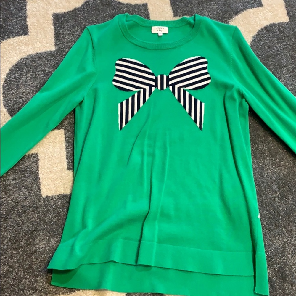 Crown and ivy green long sleeve shirt